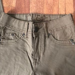 Rue21 Mid Rise Jeggings